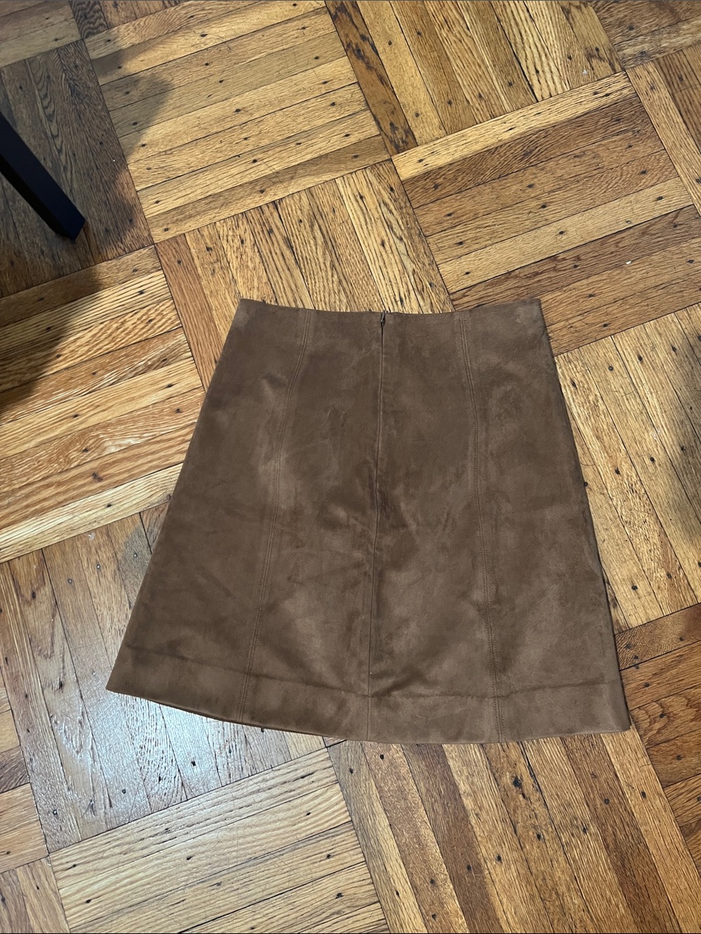 Aritzia babaton suede brown skirt size 6 - Picture 3 of 5